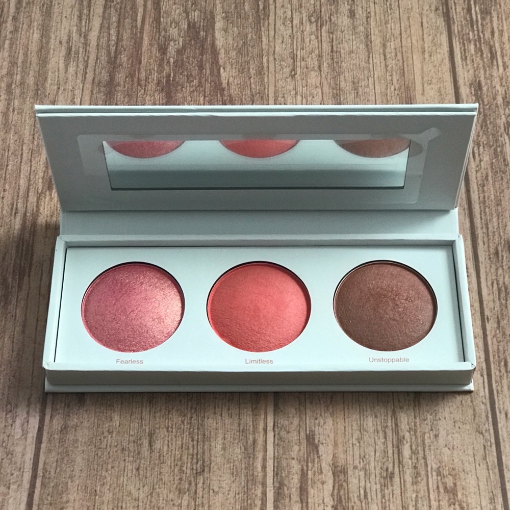 RealHer 3 piece Blush Kit